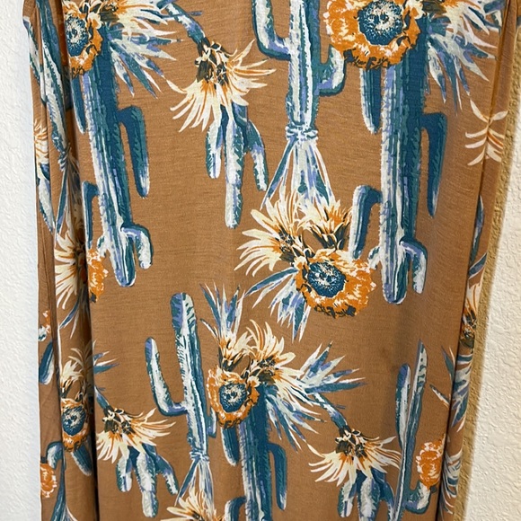 Cactus dress - Picture 3 of 4